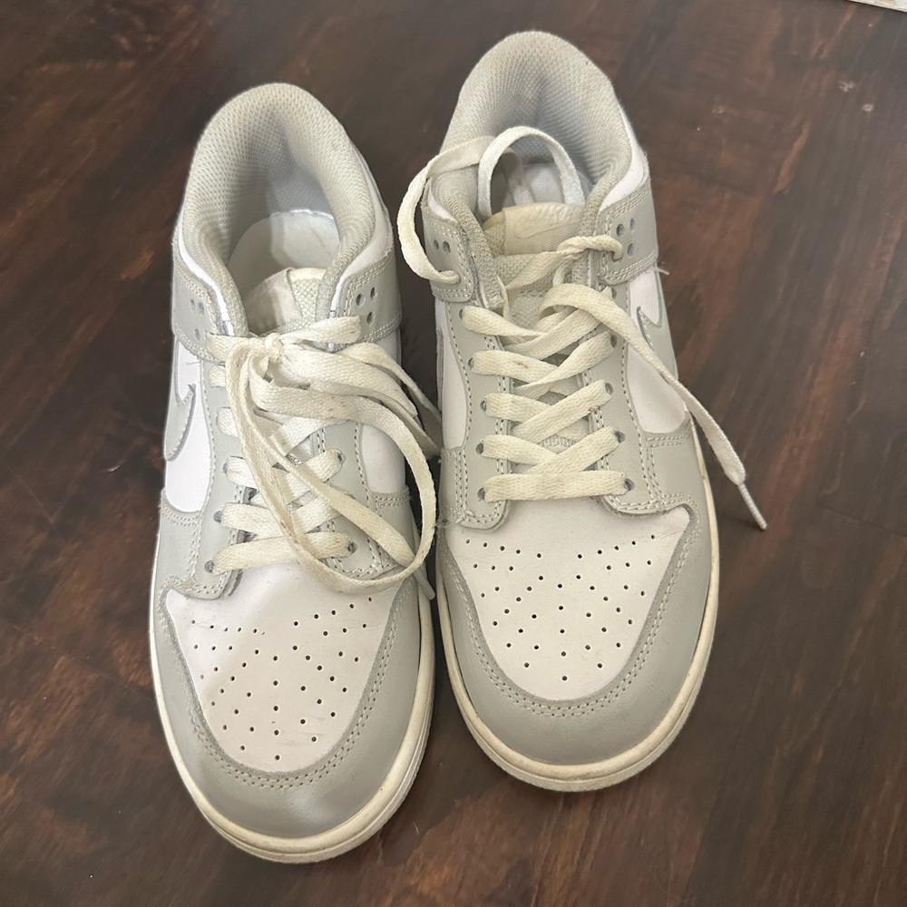 Nike Women's Sneakers - White and Gray